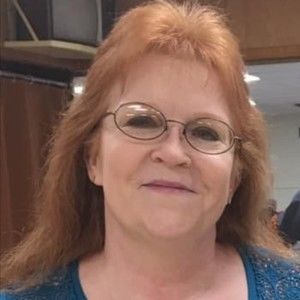 Meet your Posher, Valerie